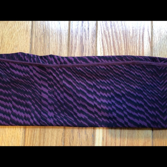 Lululemon High Rise Wunder Under - Picture 2 of 6